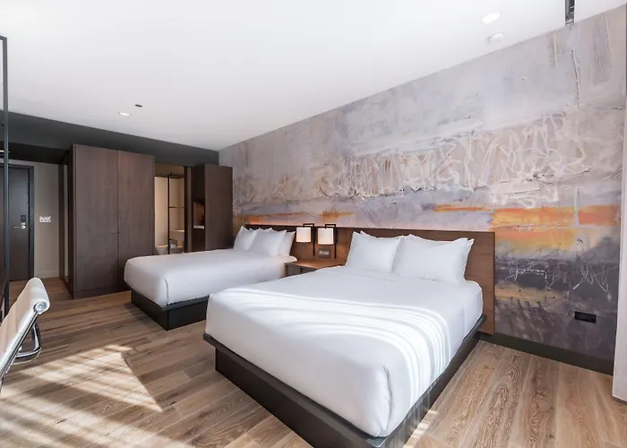 The & Athletic Club At Midtown 4*