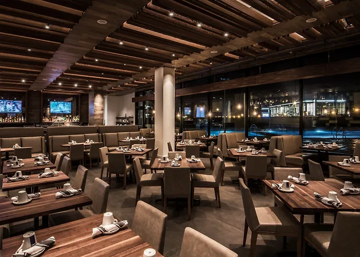 The & Athletic Club At Midtown Resort 4*