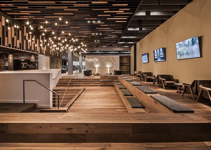 Resort The & Athletic Club At Midtown 4*