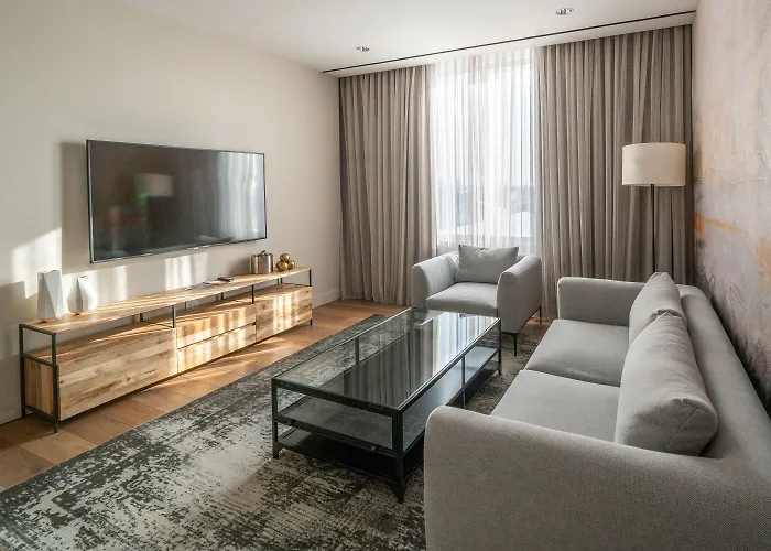The & Athletic Club At Midtown 4*