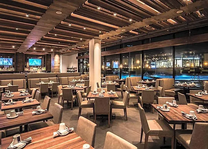 Resort The & Athletic Club At Midtown 4*