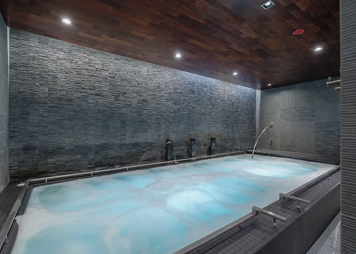 Resort The & Athletic Club At Midtown 4*