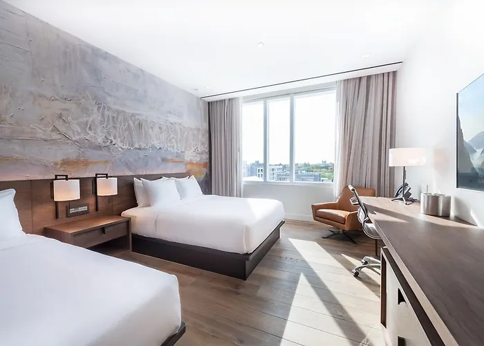 The & Athletic Club At Midtown Resort Chicago