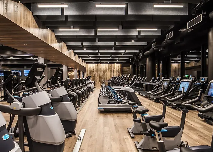 Resort The & Athletic Club At Midtown 4*